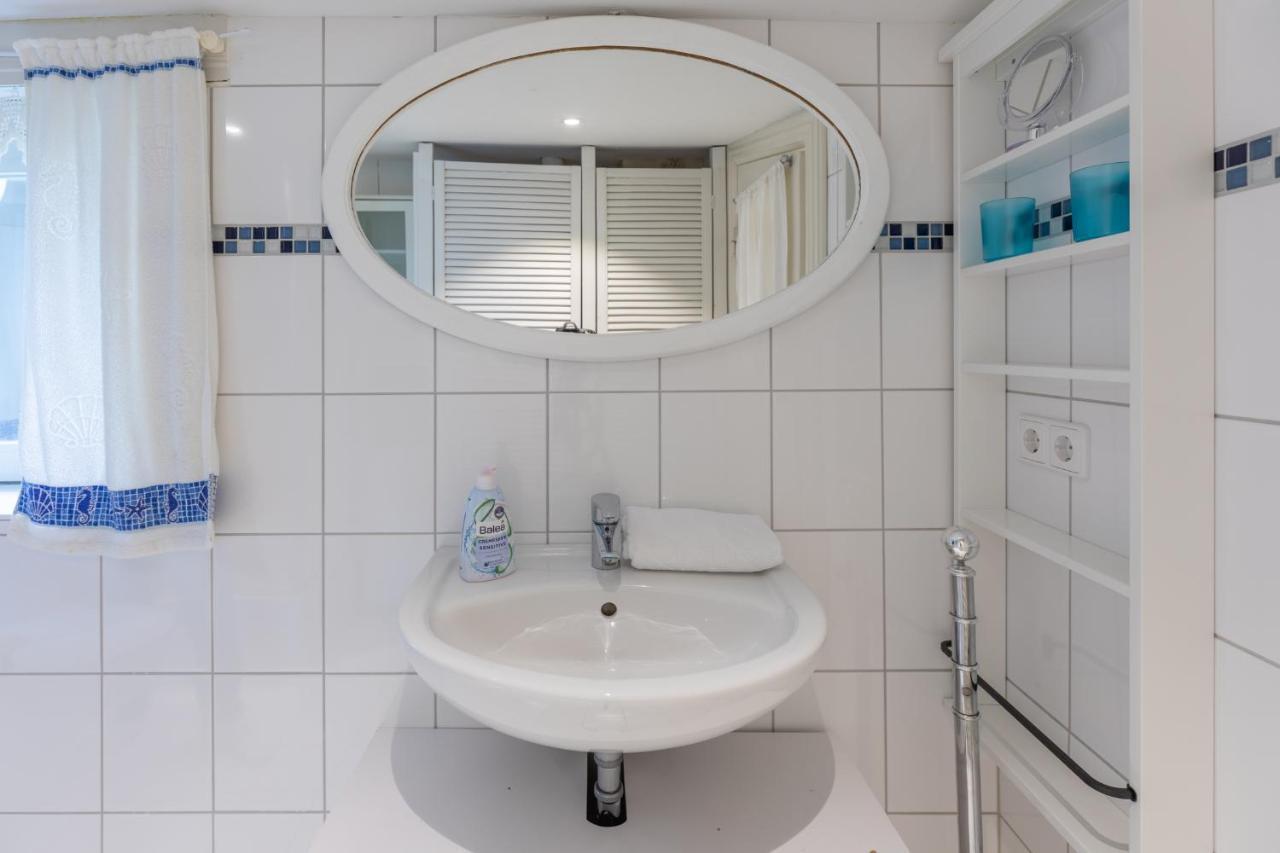 Dat witte Huus Husum  Exterior foto